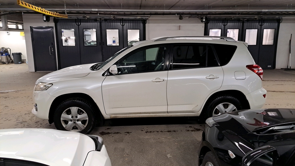Toyota RAV4 vaihtoauto