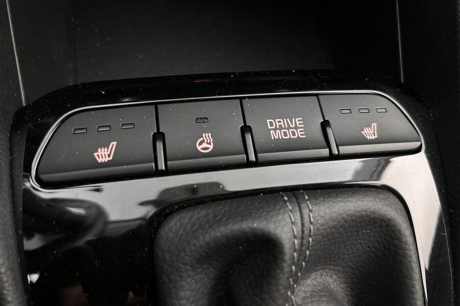 Kia Stonic vaihtoauto