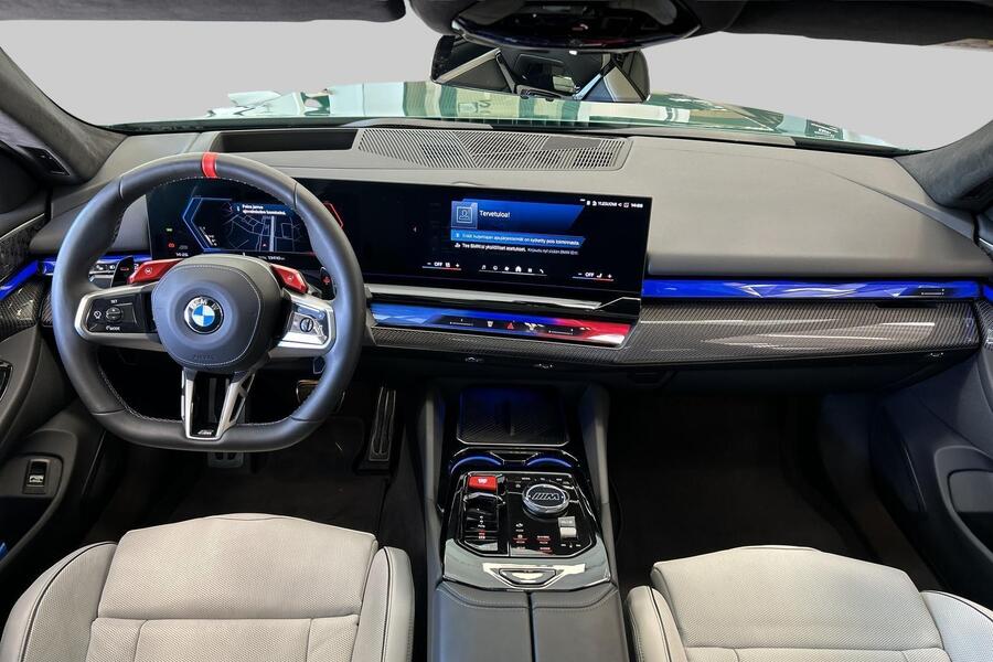 BMW M5 vaihtoauto