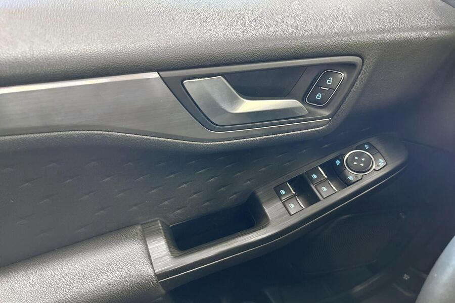 Ford Kuga vaihtoauto