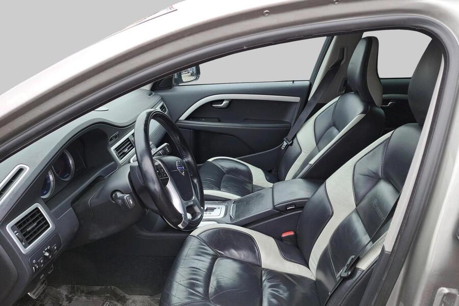 Volvo V70 vaihtoauto