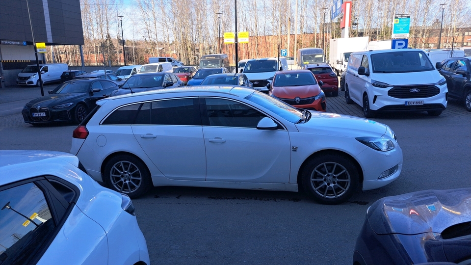 Opel Insignia vaihtoauto
