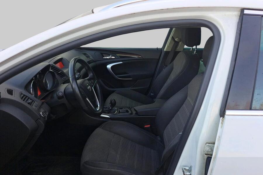 Opel Insignia vaihtoauto