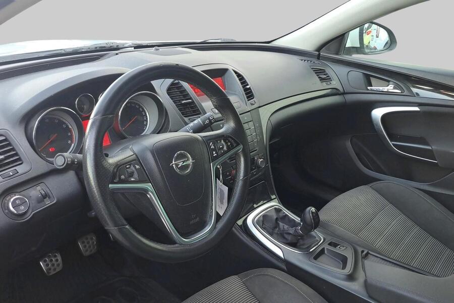 Opel Insignia vaihtoauto