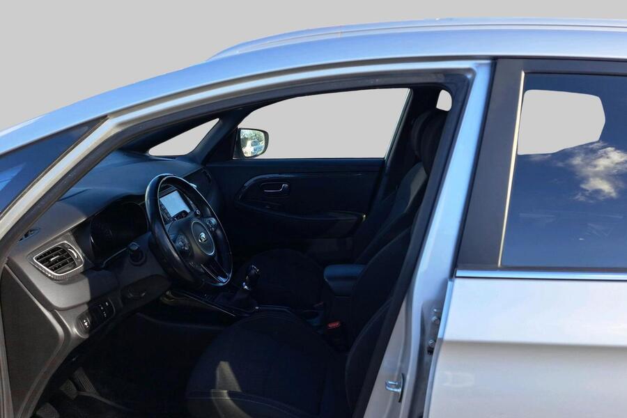 Kia Carens vaihtoauto