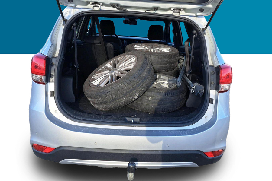 Kia Carens vaihtoauto