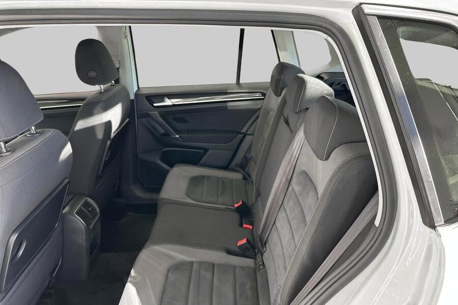 Volkswagen Golf Sportsvan vaihtoauto