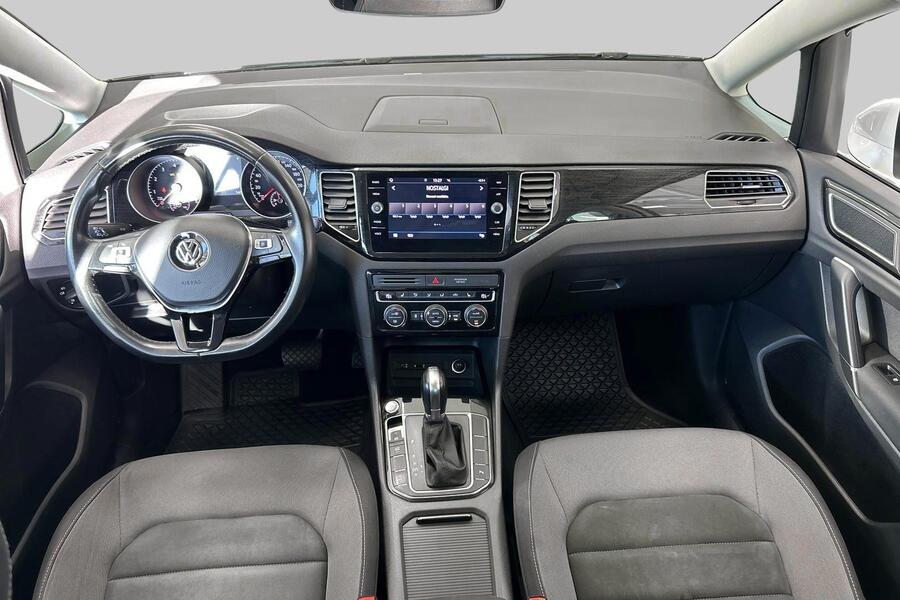 Volkswagen Golf Sportsvan vaihtoauto