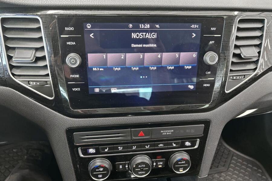 Volkswagen Golf Sportsvan vaihtoauto