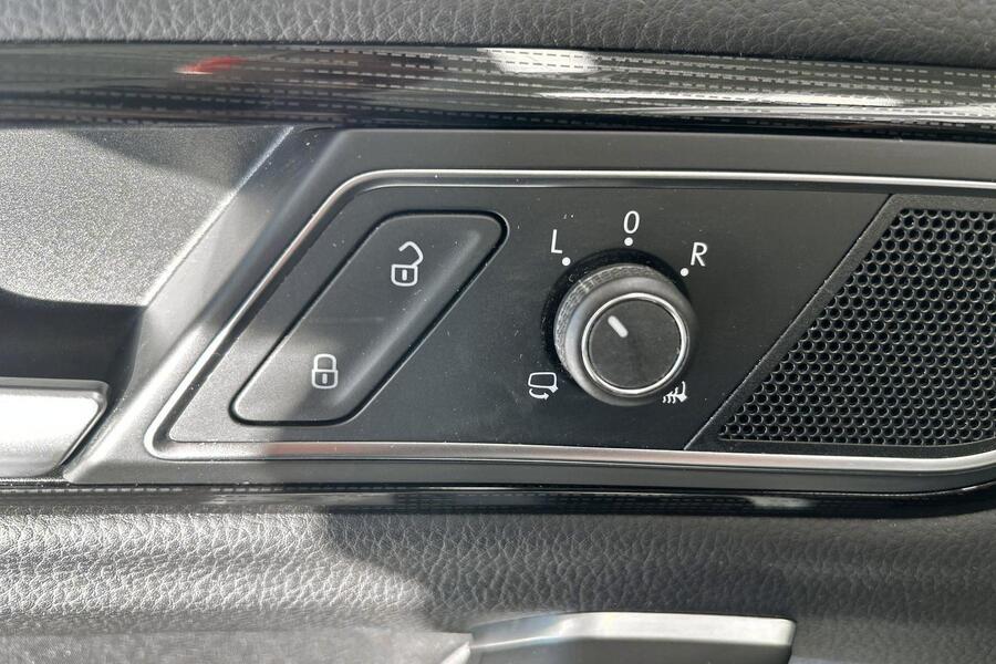 Volkswagen Golf Sportsvan vaihtoauto