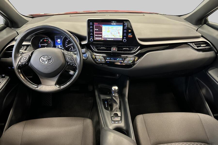Toyota C-HR vaihtoauto