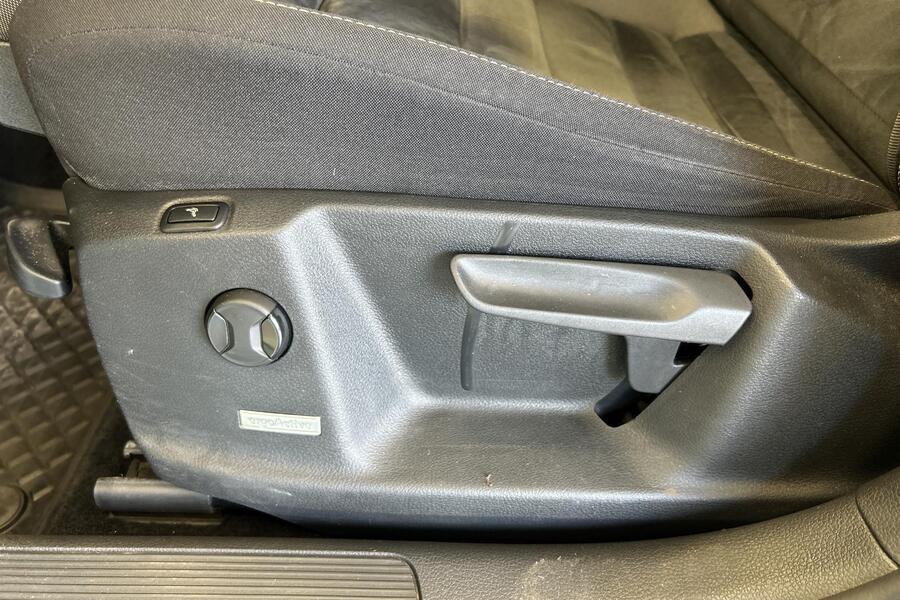 Volkswagen Golf Sportsvan vaihtoauto