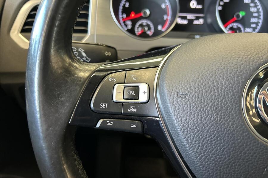 Volkswagen Golf Sportsvan vaihtoauto