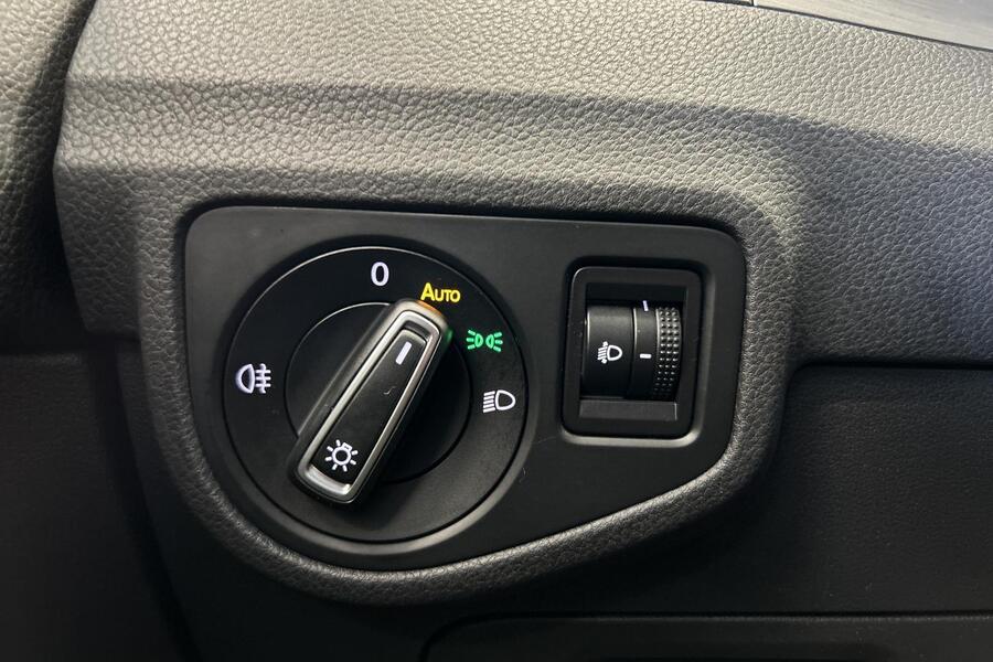 Volkswagen Golf Sportsvan vaihtoauto