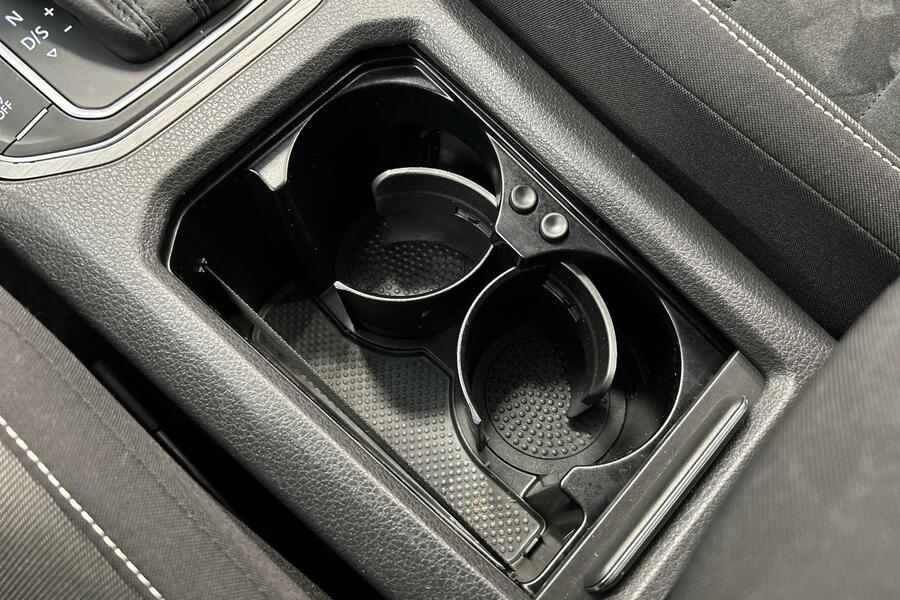 Volkswagen Golf Sportsvan vaihtoauto