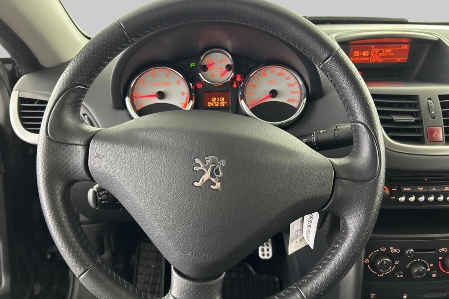 Peugeot 207 vaihtoauto