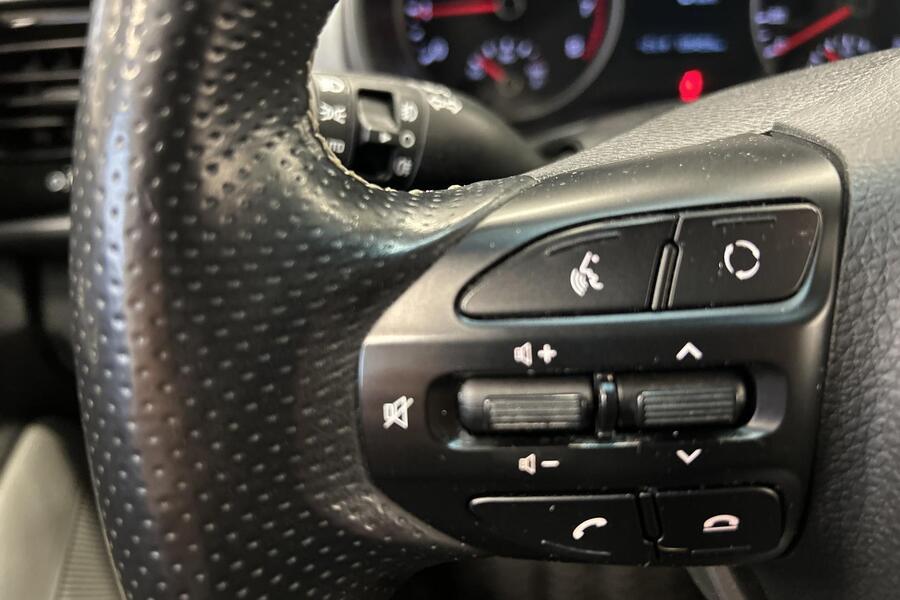 Kia Stonic vaihtoauto