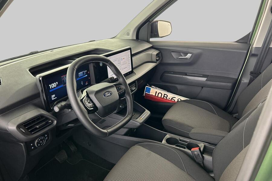 Ford Tourneo Courier vaihtoauto