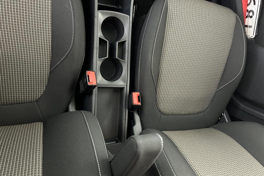 Ford Tourneo Courier vaihtoauto