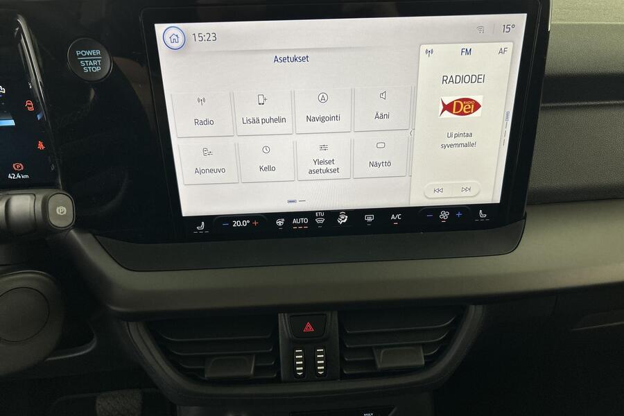 Ford Tourneo Courier vaihtoauto