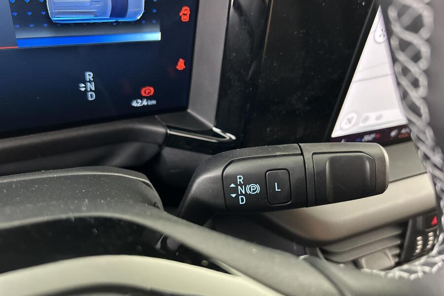 Ford Tourneo Courier vaihtoauto