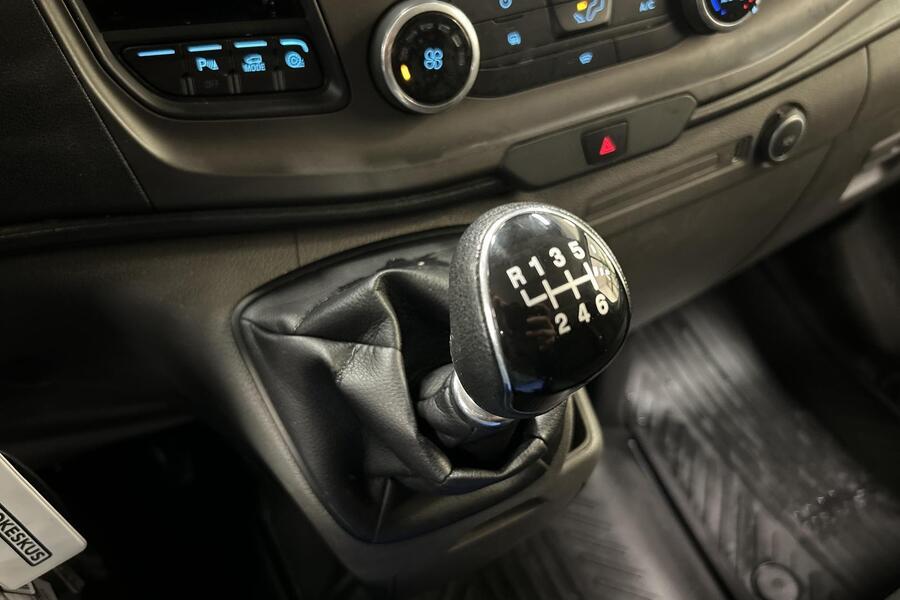 Ford Transit Custom vaihtoauto