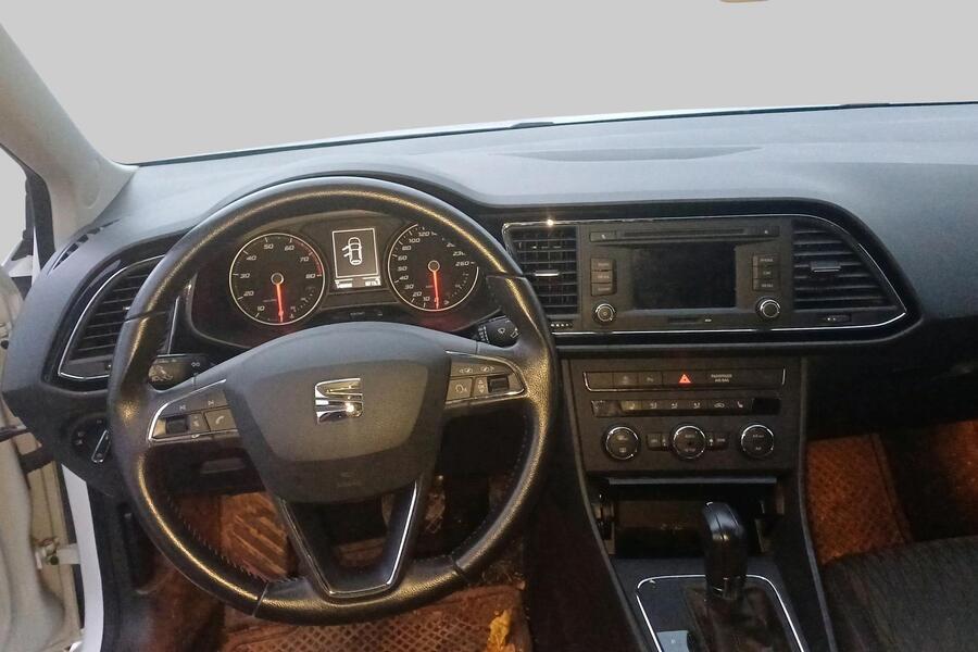 SEAT Leon ST vaihtoauto