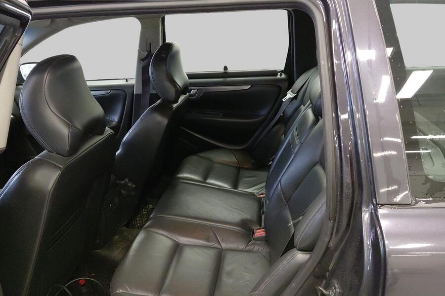 Volvo V70 vaihtoauto