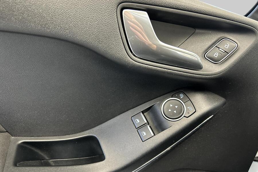 Ford Fiesta vaihtoauto