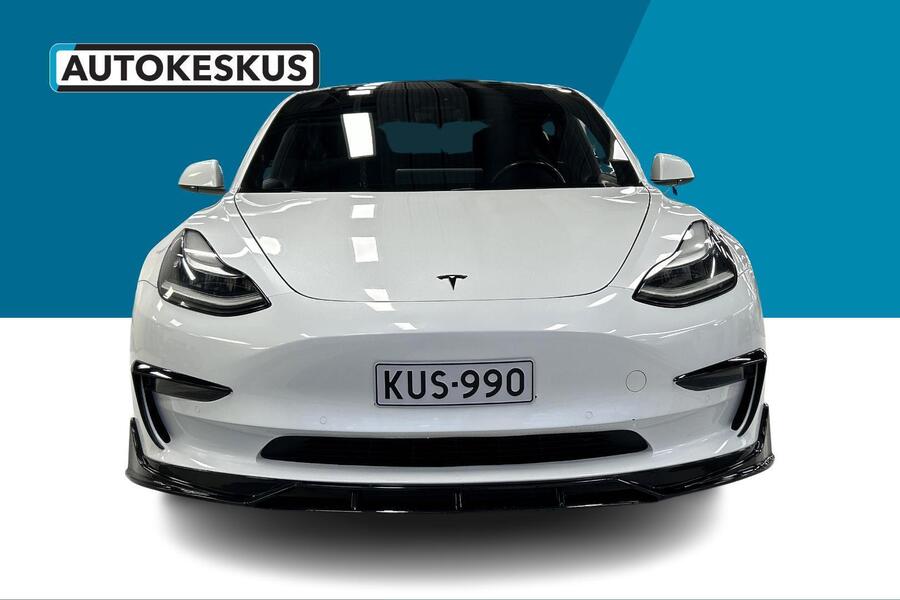 Tesla Model 3 vaihtoauto