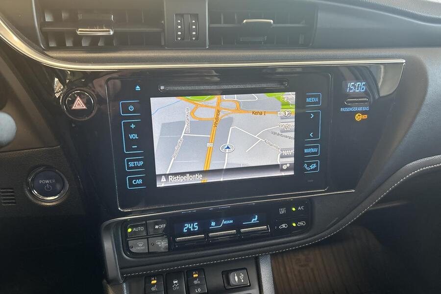 Toyota Auris vaihtoauto