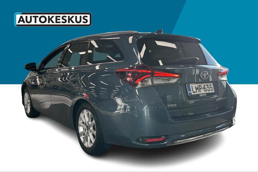 Toyota Auris vaihtoauto