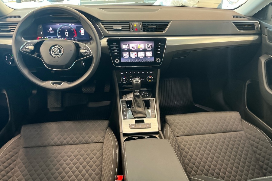 Skoda Superb vaihtoauto