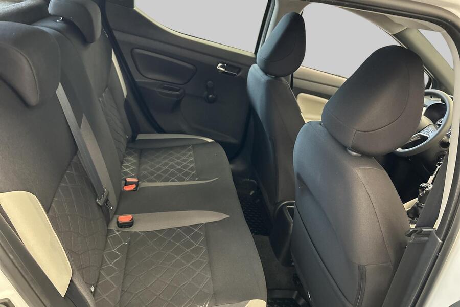 Nissan Micra vaihtoauto