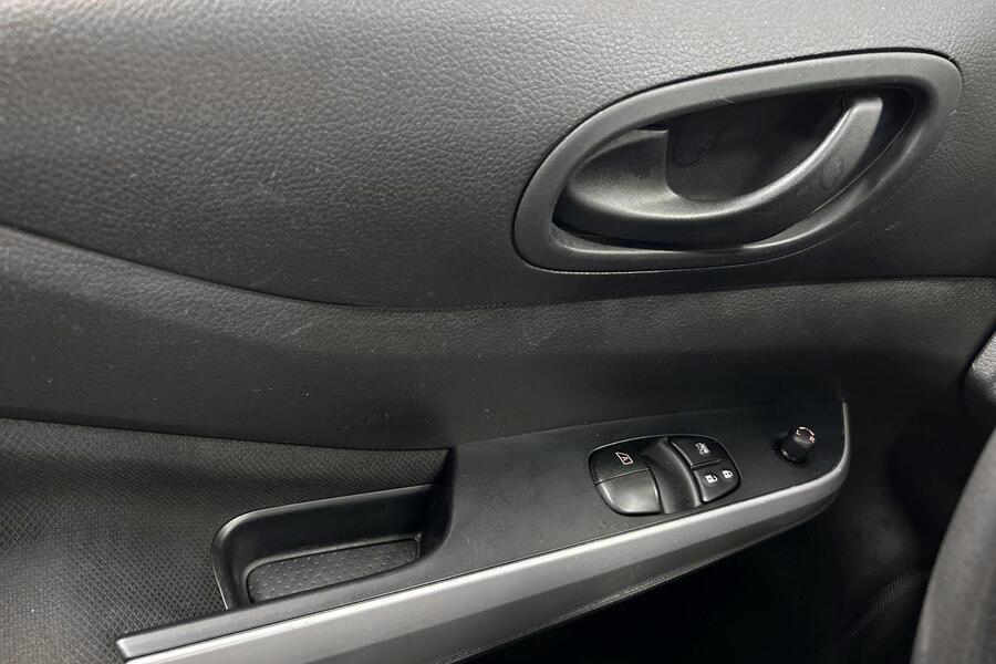 Nissan Navara vaihtoauto