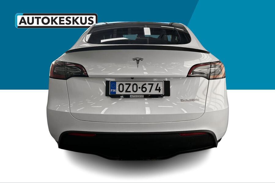 Tesla Model Y vaihtoauto