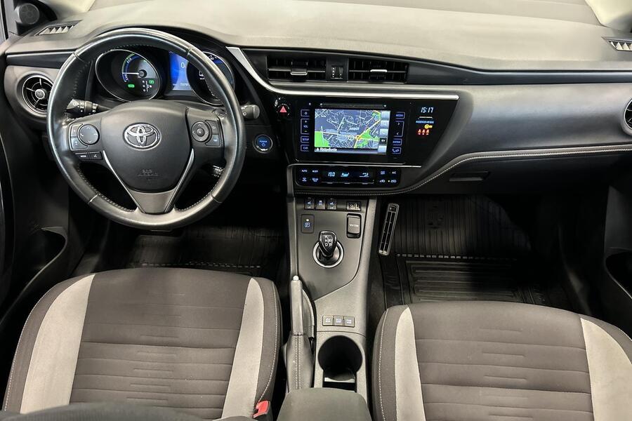 Toyota Auris vaihtoauto
