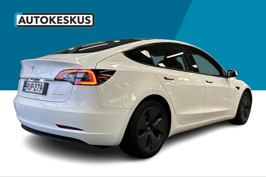 Tesla Model 3 vaihtoauto