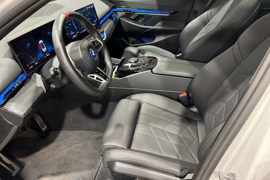 BMW i5 M60 vaihtoauto