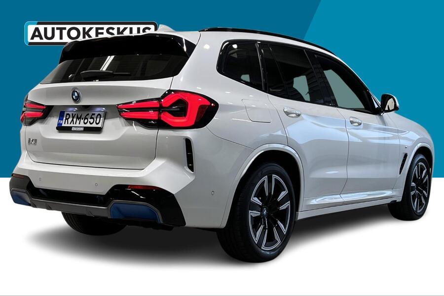 BMW iX3 vaihtoauto