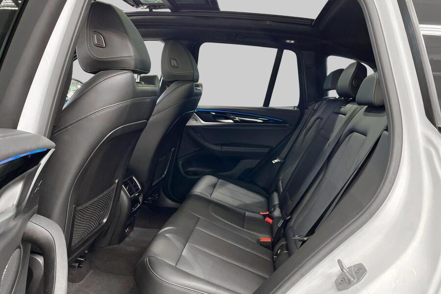BMW iX3 vaihtoauto