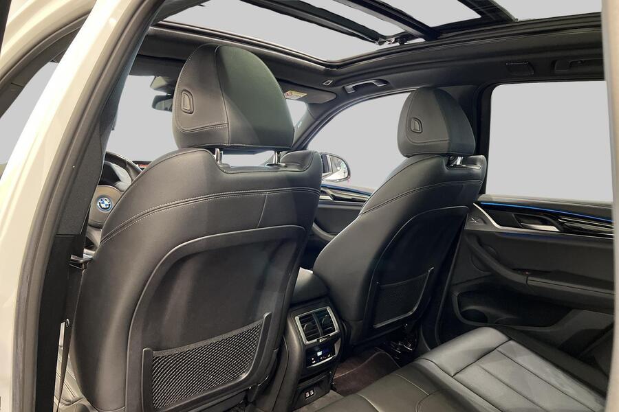 BMW iX3 vaihtoauto