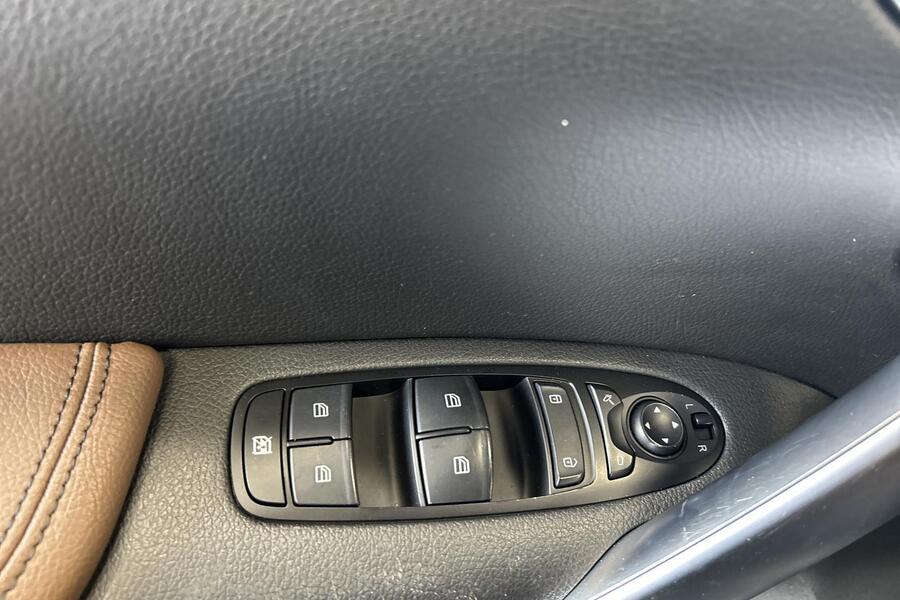 Mercedes-Benz X vaihtoauto