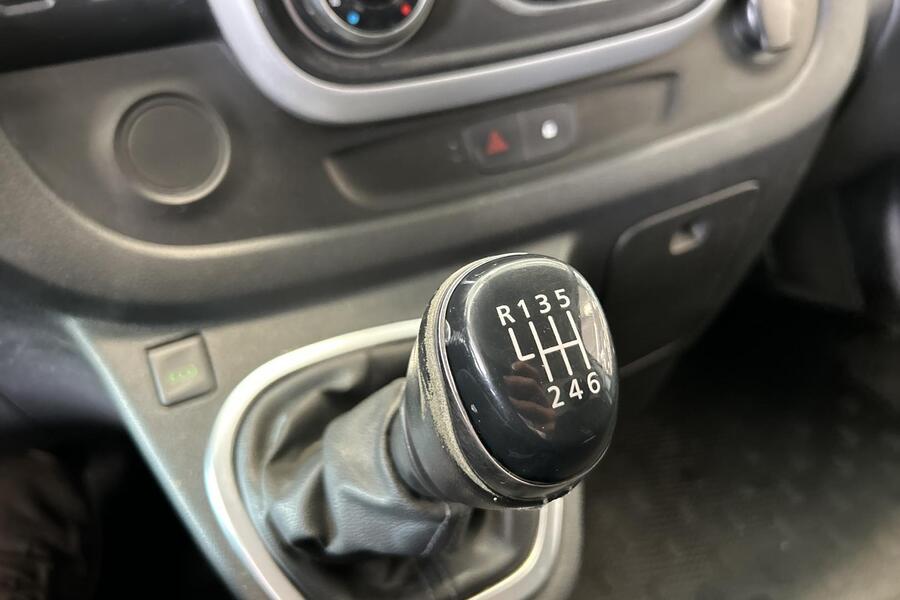 Nissan NV300 vaihtoauto