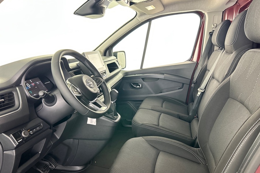 Nissan Primastar vaihtoauto