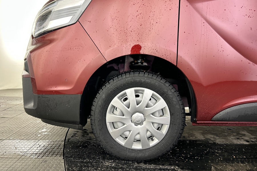 Nissan Primastar vaihtoauto