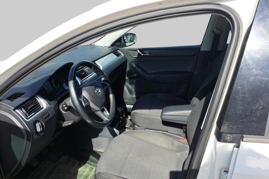 Skoda Rapid vaihtoauto