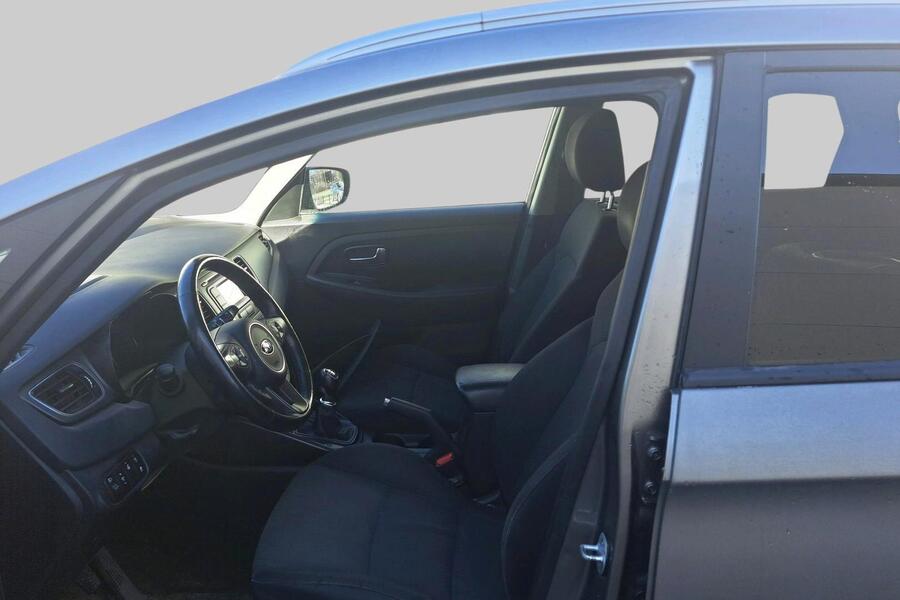 Kia Carens vaihtoauto