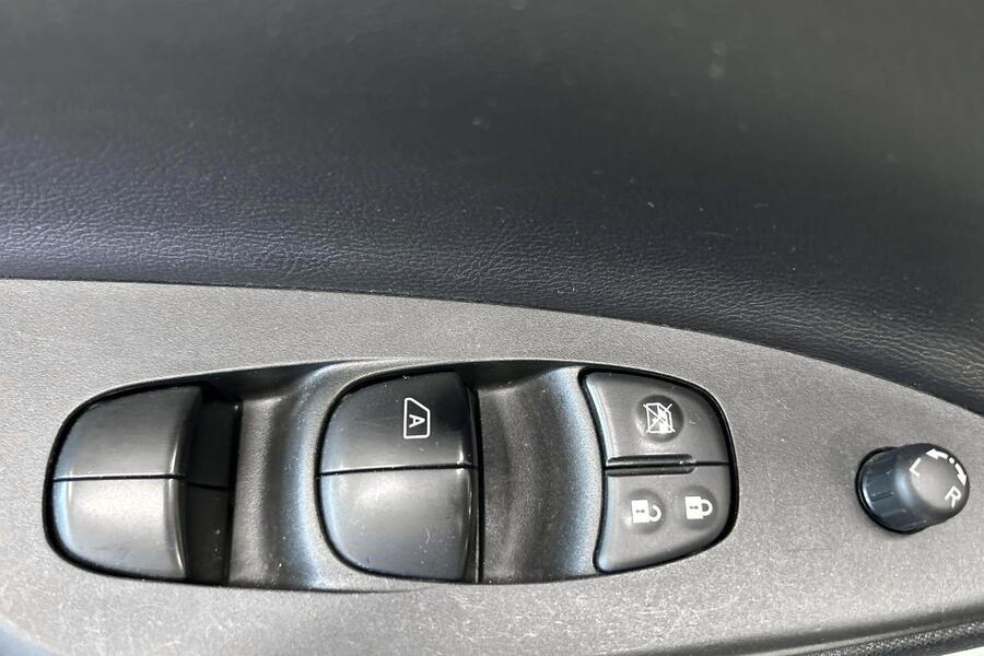 Nissan Pulsar vaihtoauto