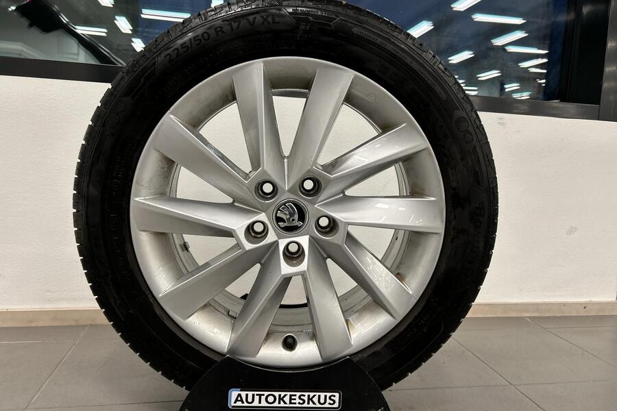 Skoda Superb vaihtoauto